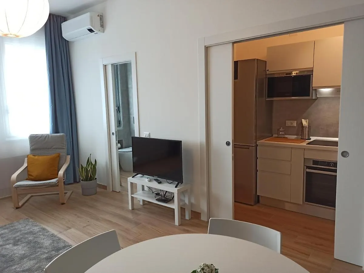 Colibri' - Boutique Apartment كاتانيا